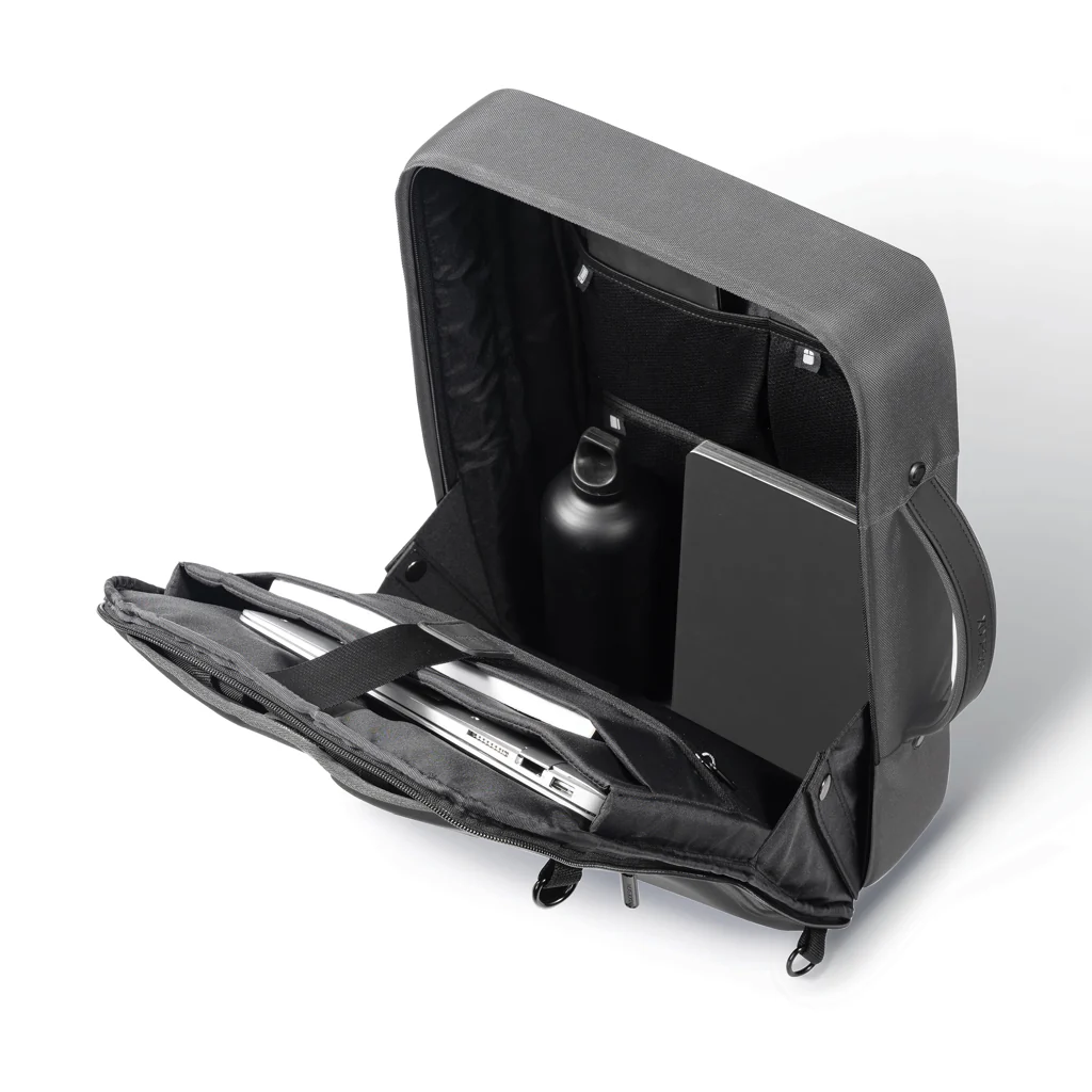 Bobby Bizz 2.0 - Image 6