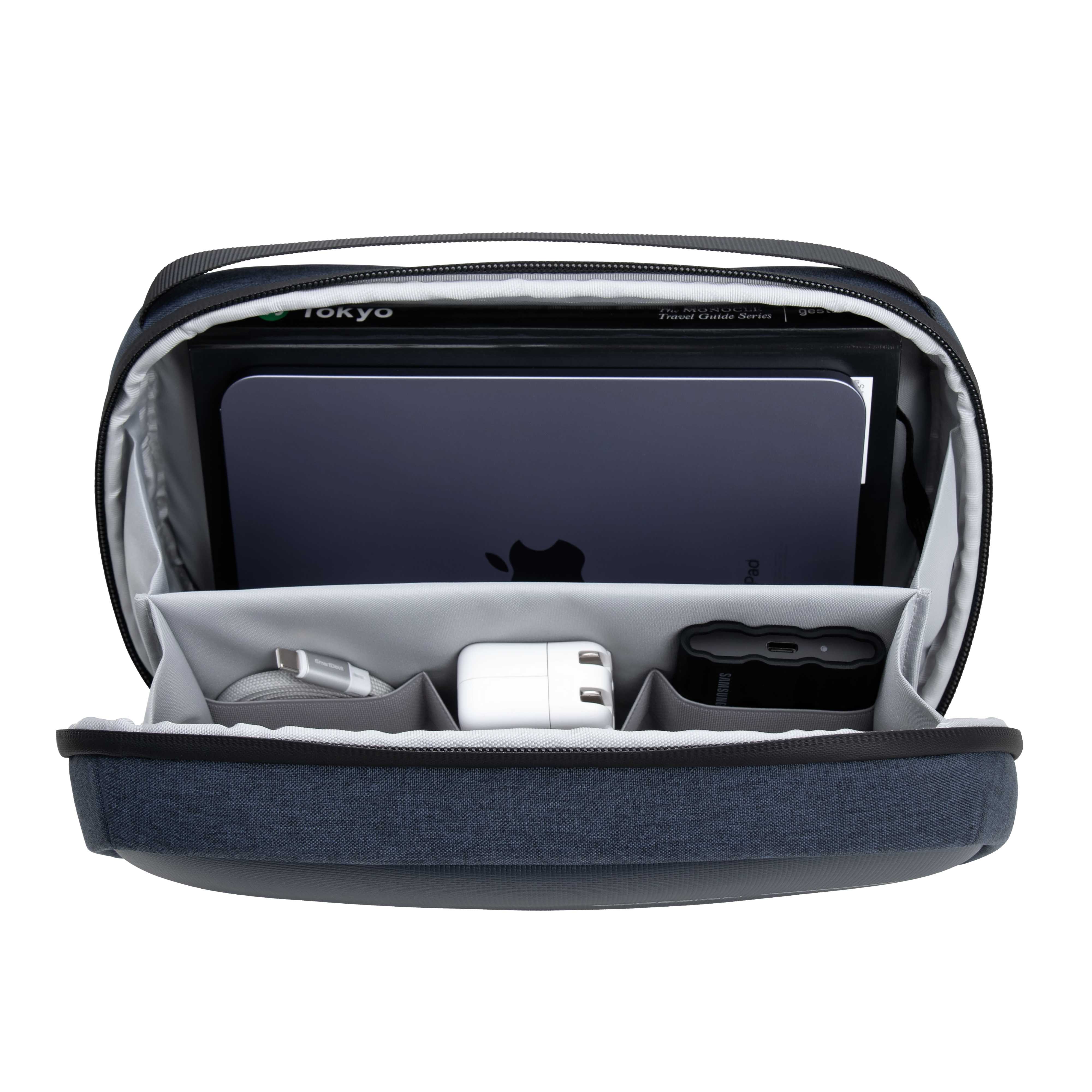 First Class All-in-One Travel Case - Image 8
