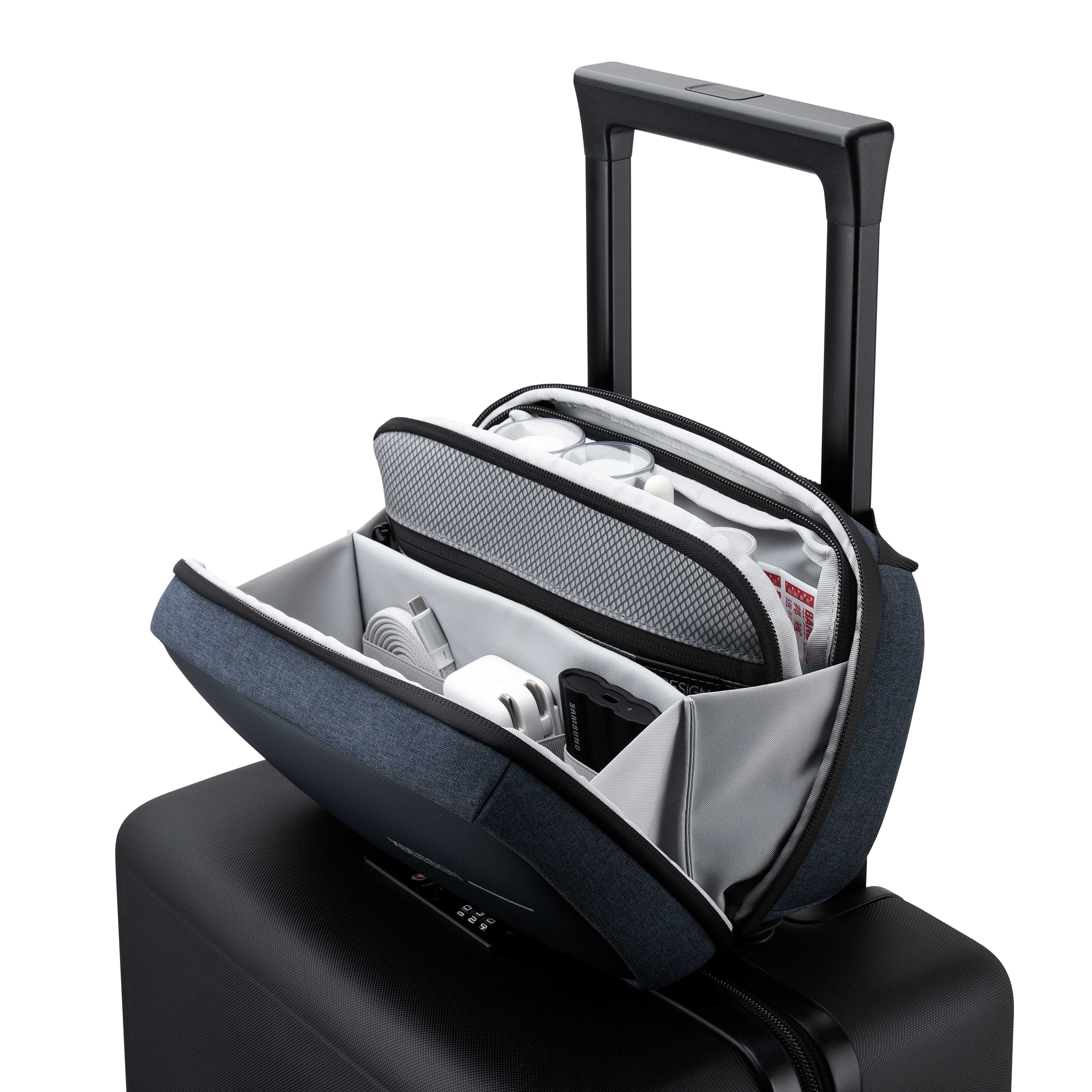 First Class All-in-One Travel Case - Image 9